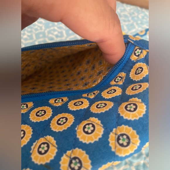 Vera Bradley crossbody Yellow and blue colors - Picture 4 of 6